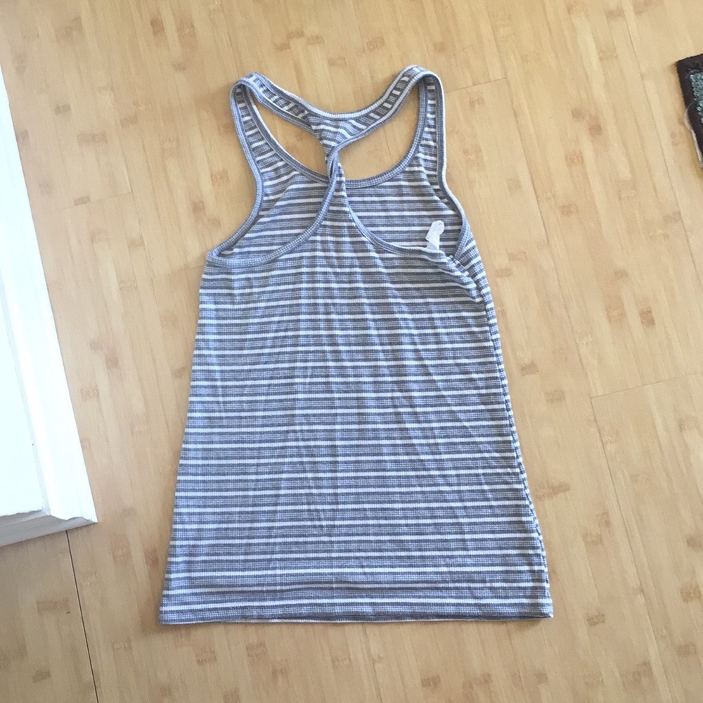 Jockey workout top